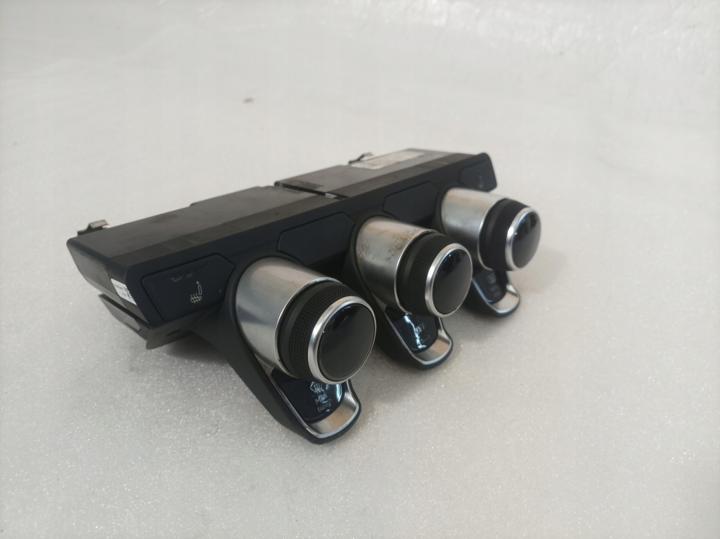 фото №3, Audi r8 панель кондиционера climatronic 4s0820043k