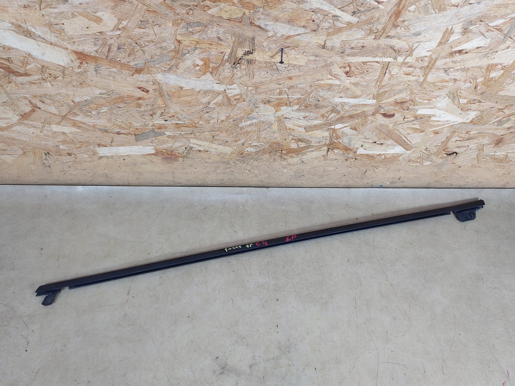 фото №1, C4 grand picasso i молдинг ущільнювач лівий перед