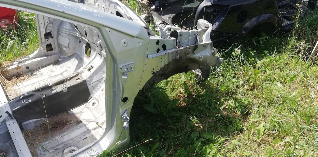 фото №1, Лонжерон підкрилок права corolla verso 04-09