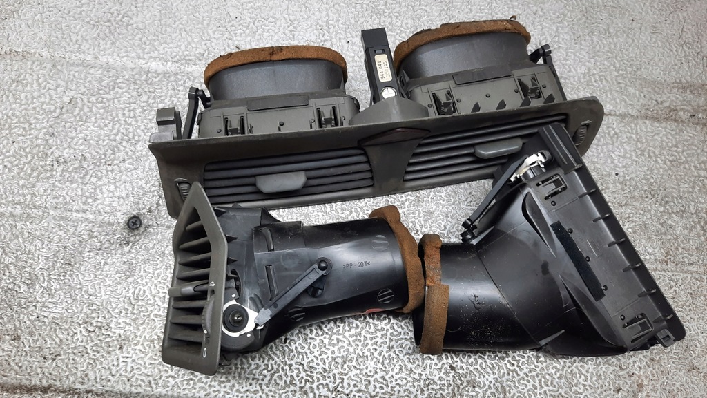 фото №6, Решётки обдув volvo s60 i комплект