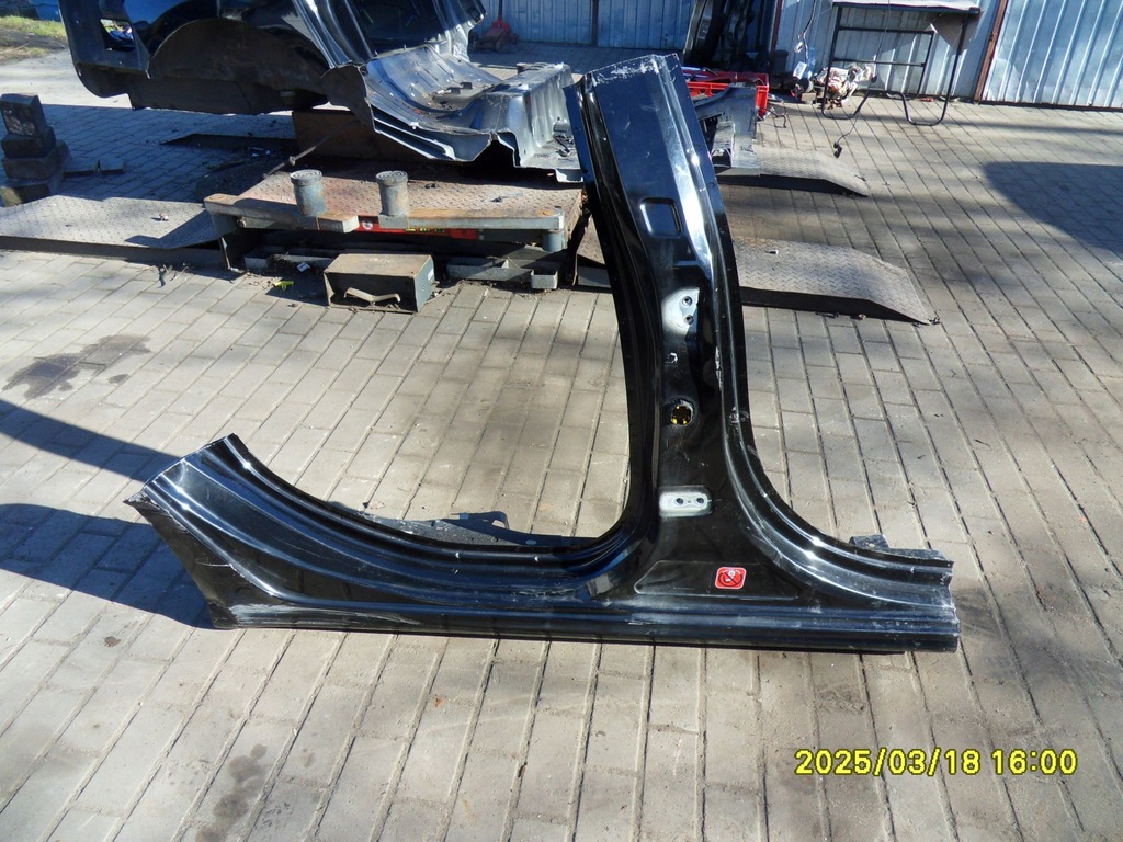 фото №1, Блок двигуна середній поріг чверть права peugeot 508 i