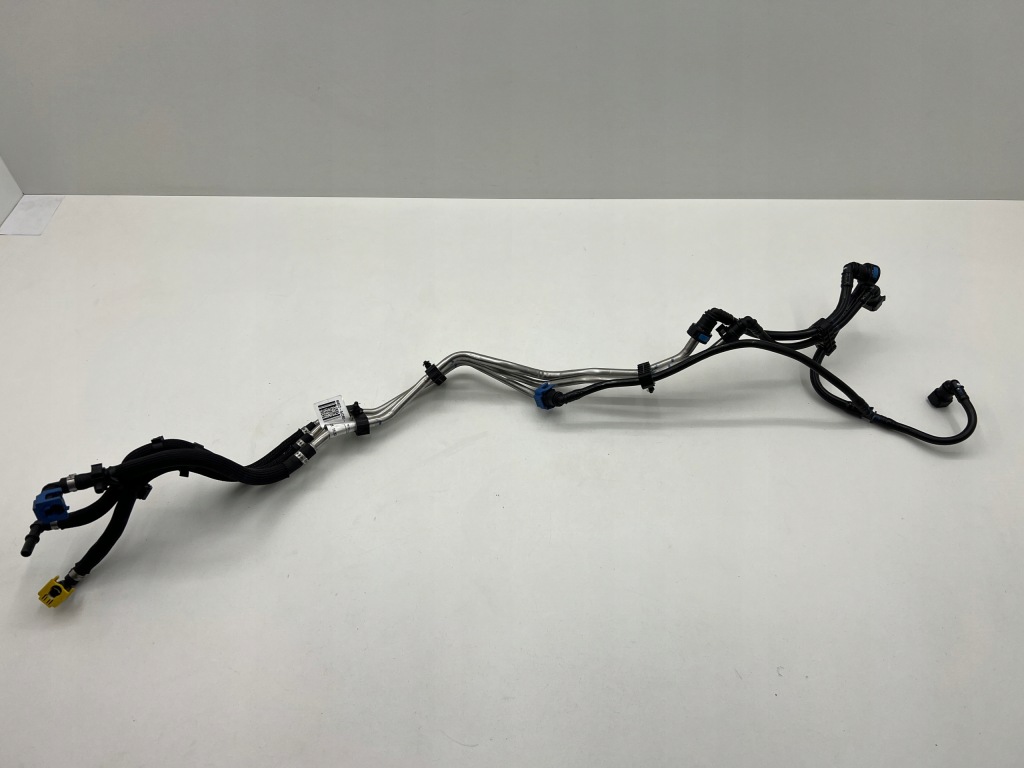 Купить Оригинальный шланг топливный range rover sport 3 l461 2022-