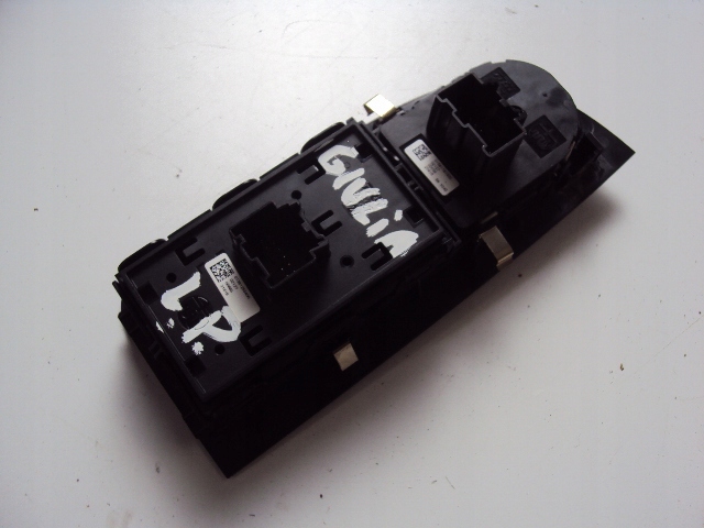 фото №4, Панель вікон лівий перед alfa romeo giulia