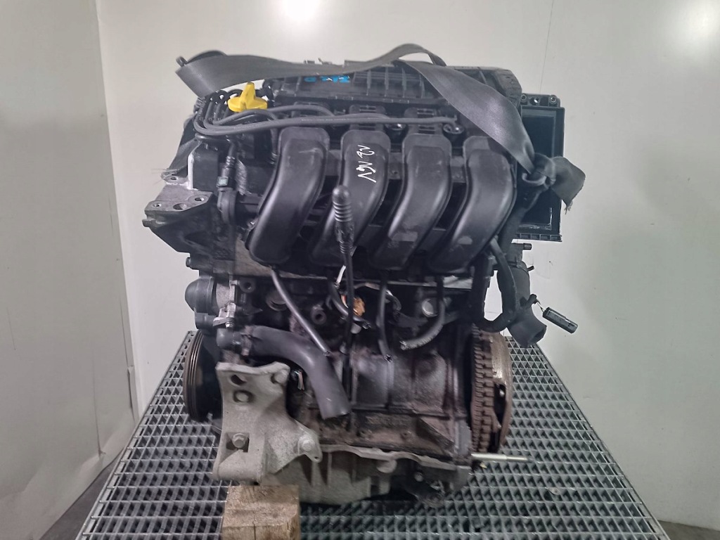 Купить Двигатель renault clio 2 рестайлинг  d4fb712 1.2 16v