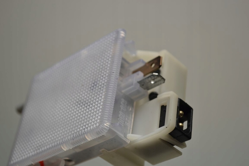 фото №4, Mercedes r129 sl лампа бардачка пасажира панелі