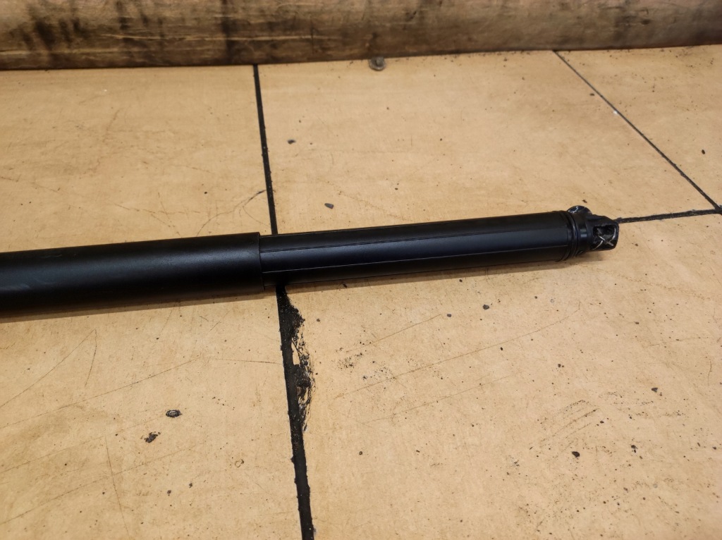 фото №8, Привод амортизатор электрический крышки багажника правый superb iii 3 kombi