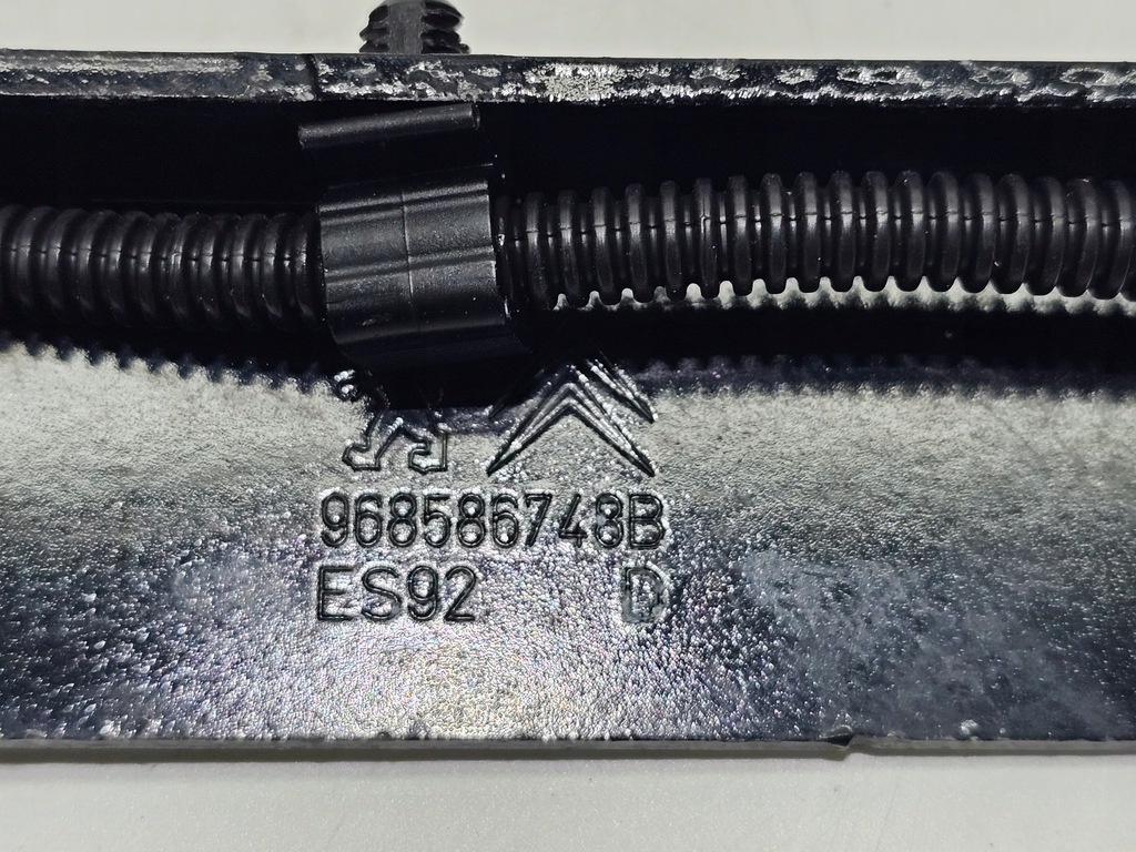 фото №8, Петля капот крышки правый peugeot 5008 i 09-16 #4116