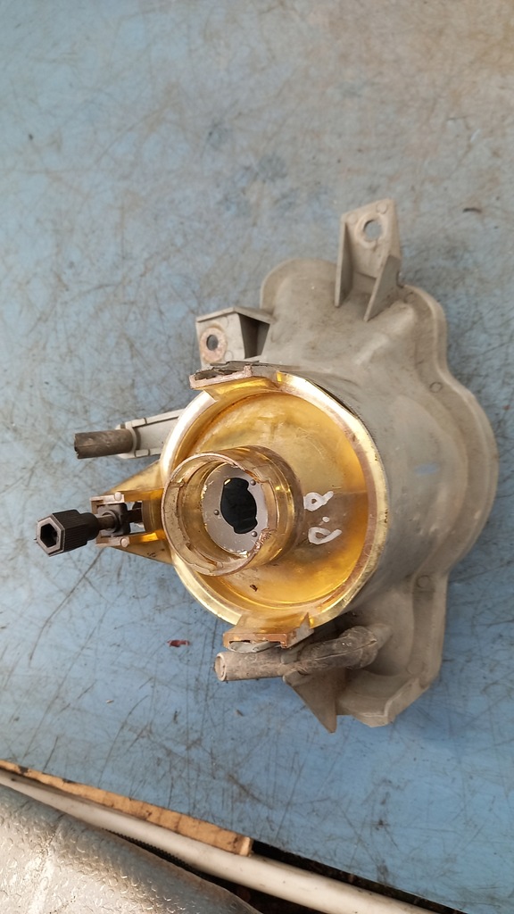 фото №2, Свет противотуманные правое перед volvo v70 ii