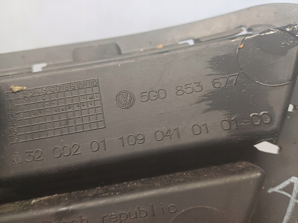 фото №10, Volkswagen оригинальный номер 5g0853677 решётка бампера