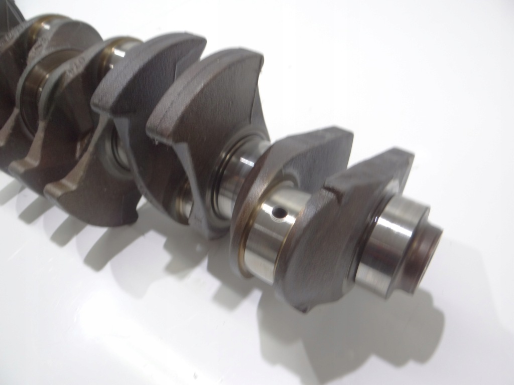 Wał коленчатый bmw e60 n53b25a оригинальный номер с Разборки