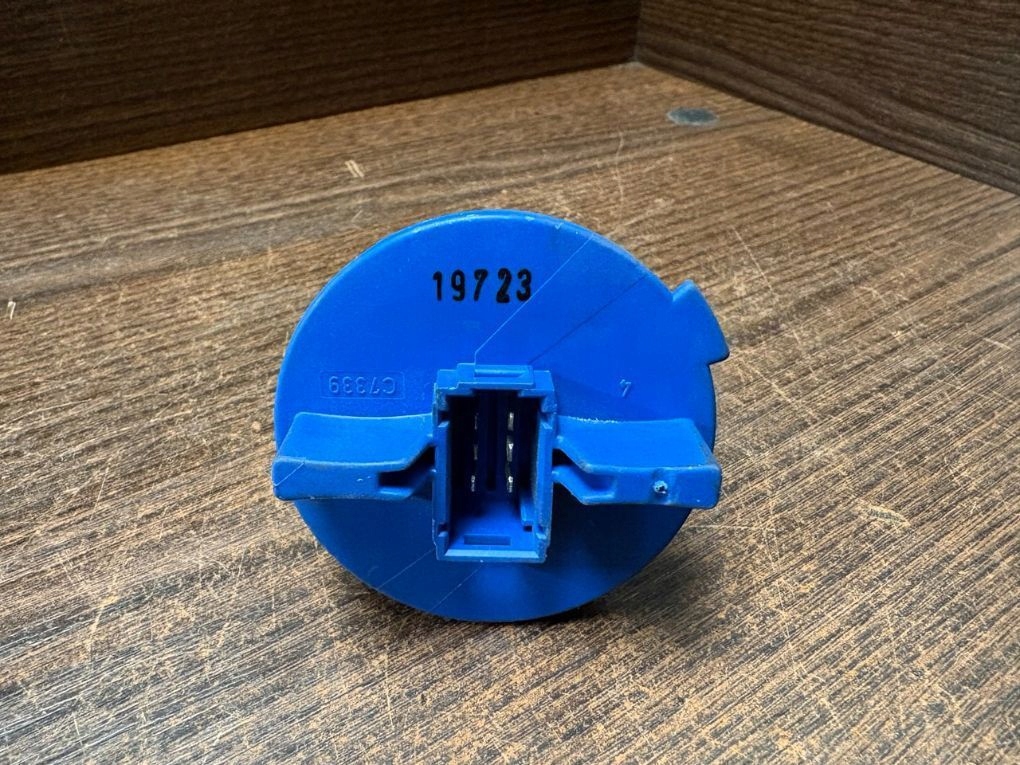 Реле вентилятор mercedes-benz sprinter w906 c7339 Недорого