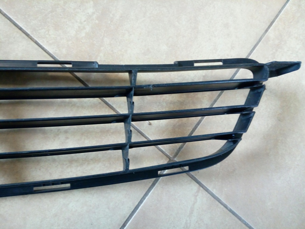 фото №10, Решётка бампера toyota corolla e15 53112-12131 oryg.