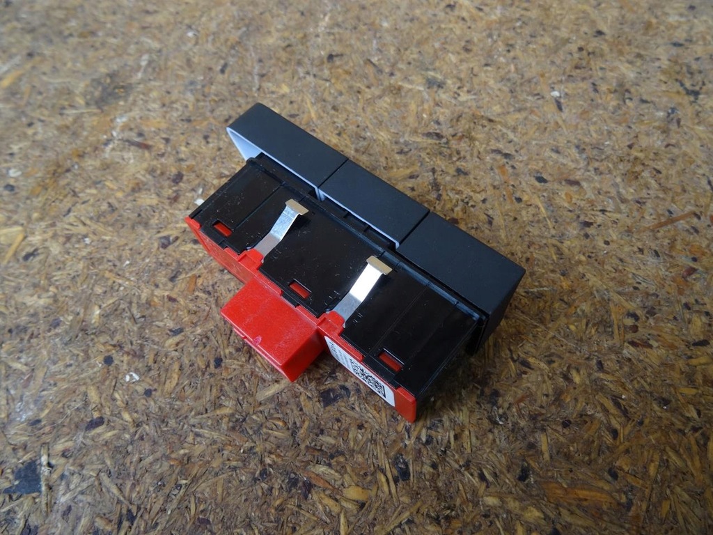 фото №9, Audi rsq3 q3 8u панель выключатель переключатель drive выбор 8u0959673a