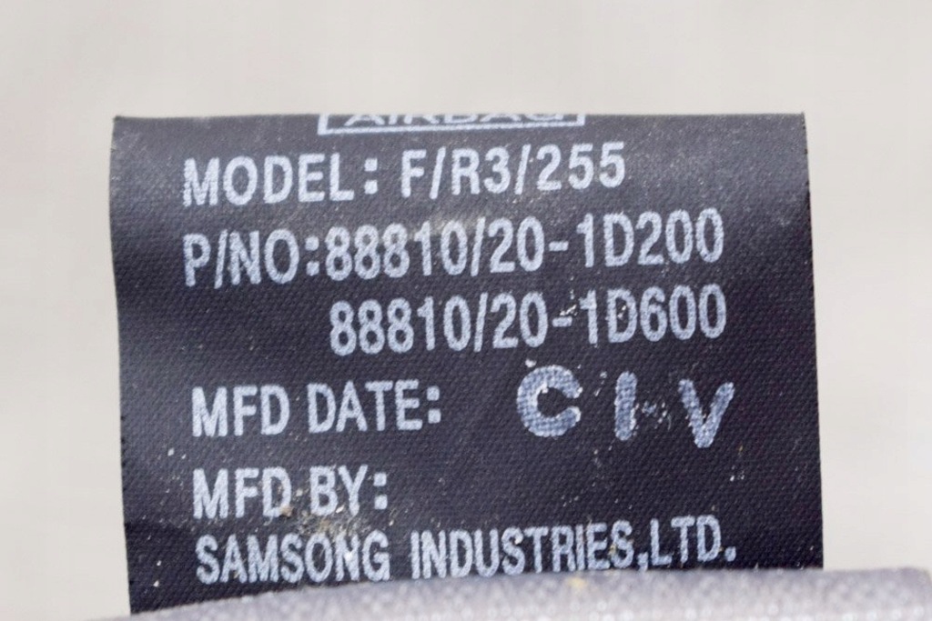 фото №6, Kia carens un 2.0 cvvt передній правий pas безпеки 88810-1d200 88810-1