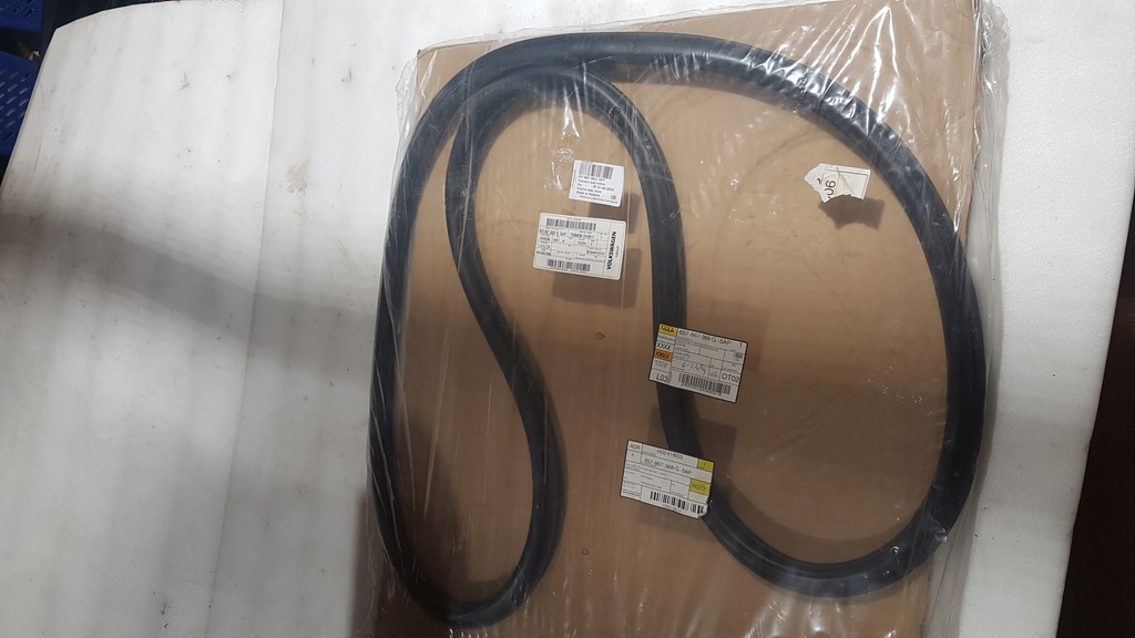 фото №1, Прокладка дверь правая skoda scala 657867368g