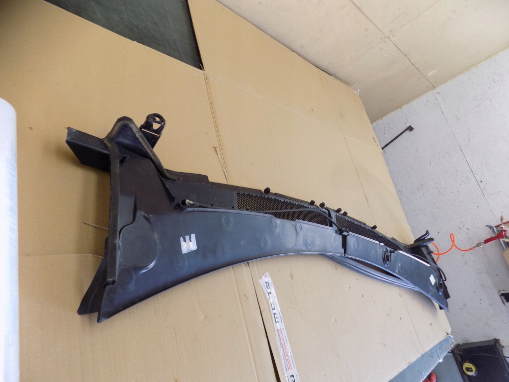 фото №8, Жабо пластиковый citroen c5 aircross 1,2 98112458xt 98150813xt