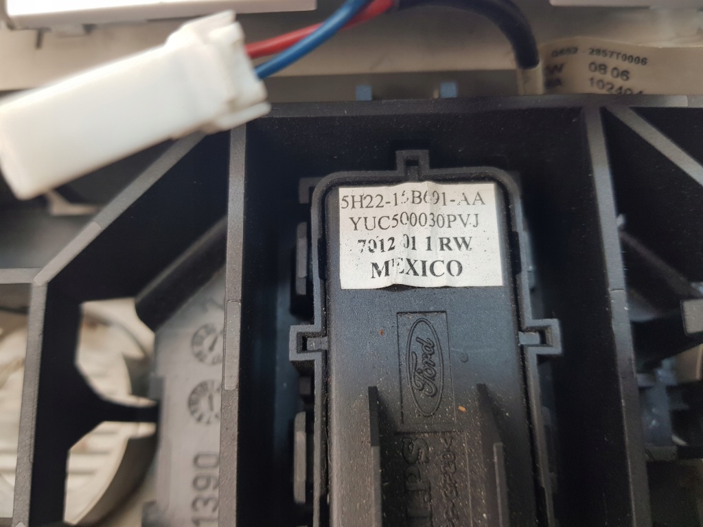 фото №6, Land rover dicovery лампа салона потолочный org