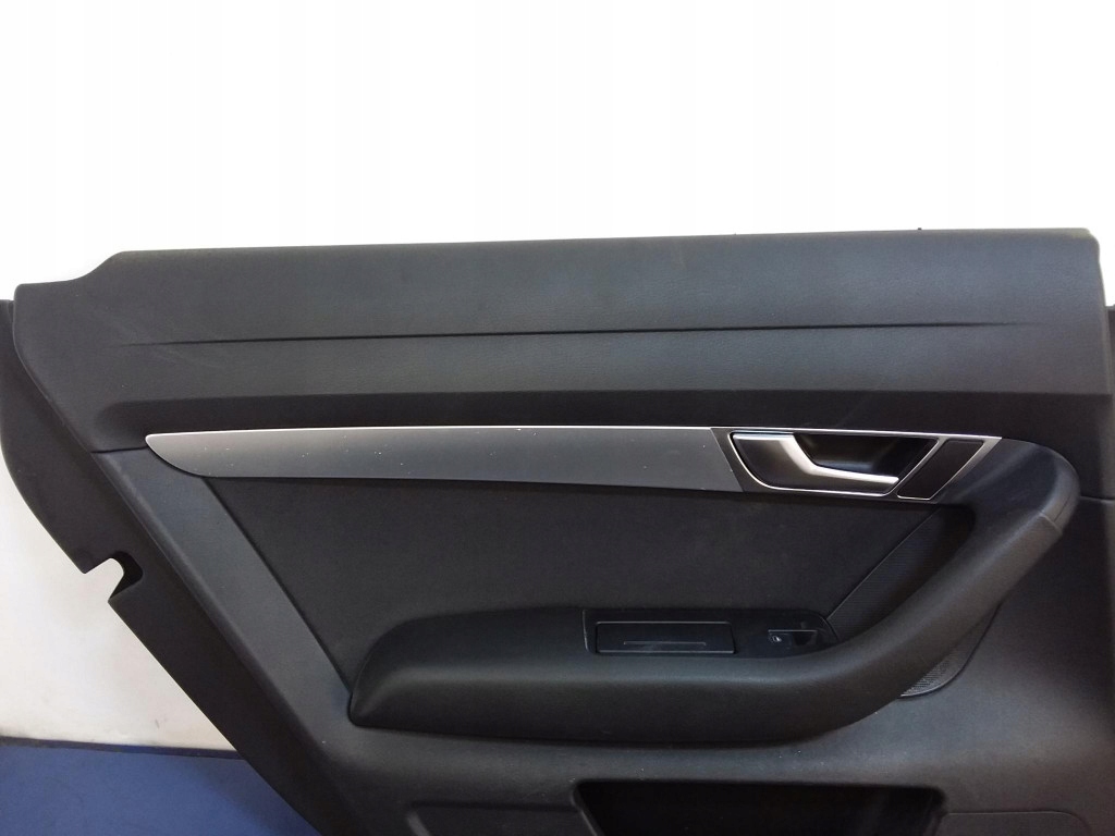 A6 c6 avant универсал обивка дверь комплект обшивки Киев