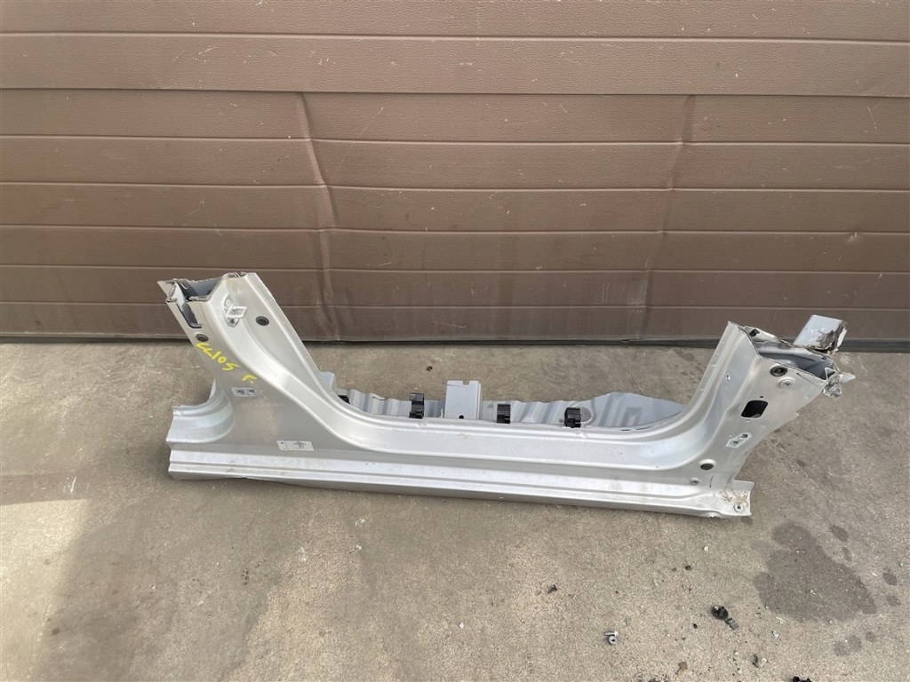 фото №1, Порог блок двигателя правый перед состояние jak na фото renault clio 5 v 19-23r 20r