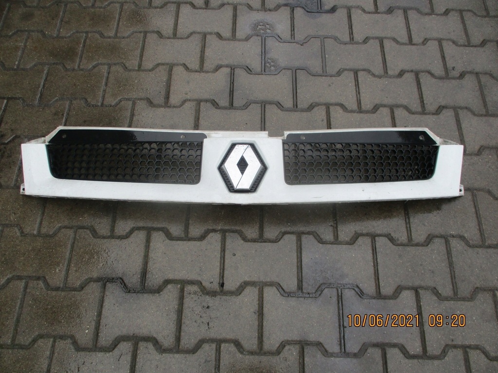 фото №1, Решітка радіатора решітка радіатора renault master 2004