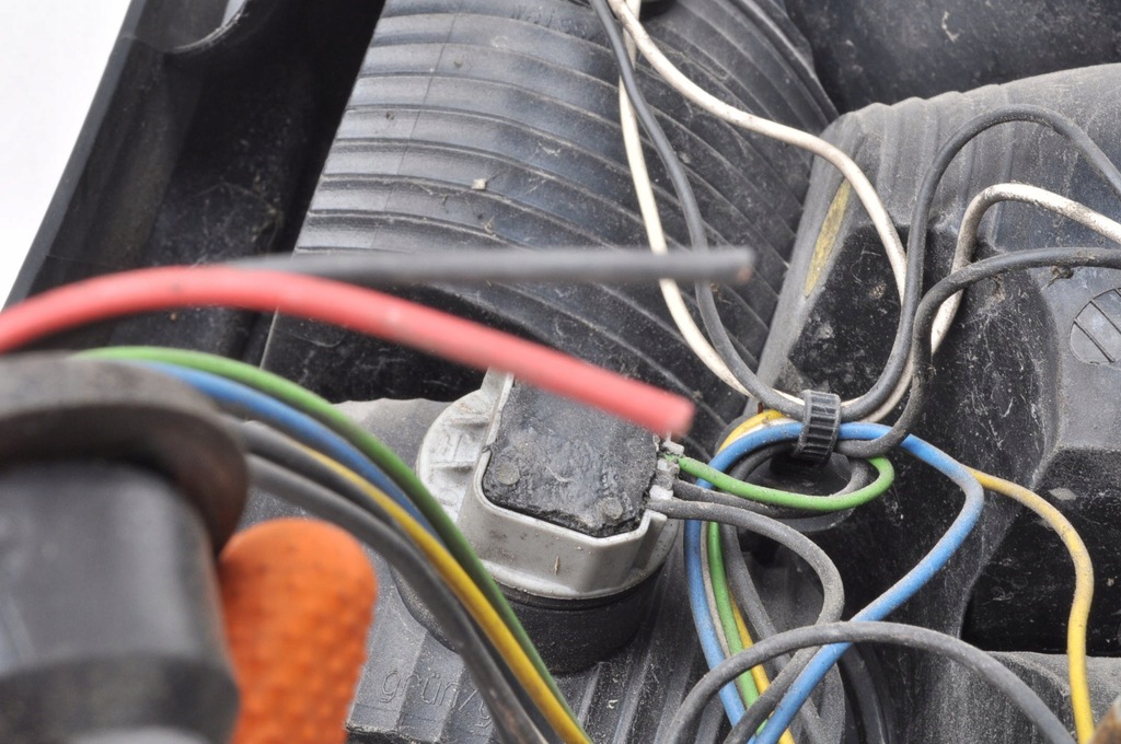 фото №10, Volvo xc90 lift лампа ліва задня ліва задня