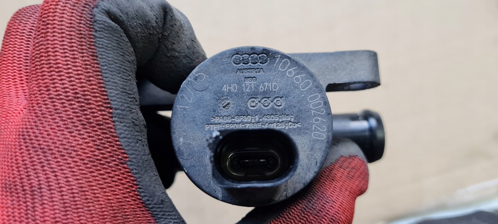 фото №5, S3 8v sedan a3 электроклапан помпа wody 2.0 tfsi 4h0121671d golf vii r vw