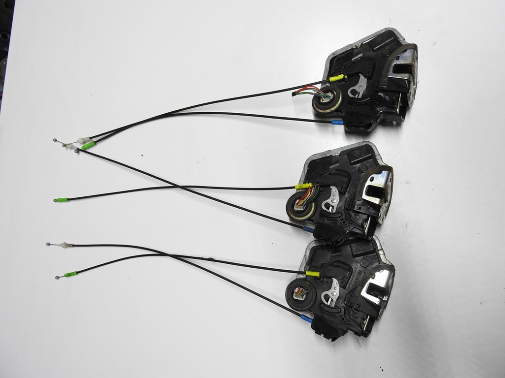 фото №10, Toyota auris i 5d замок двері правий задня