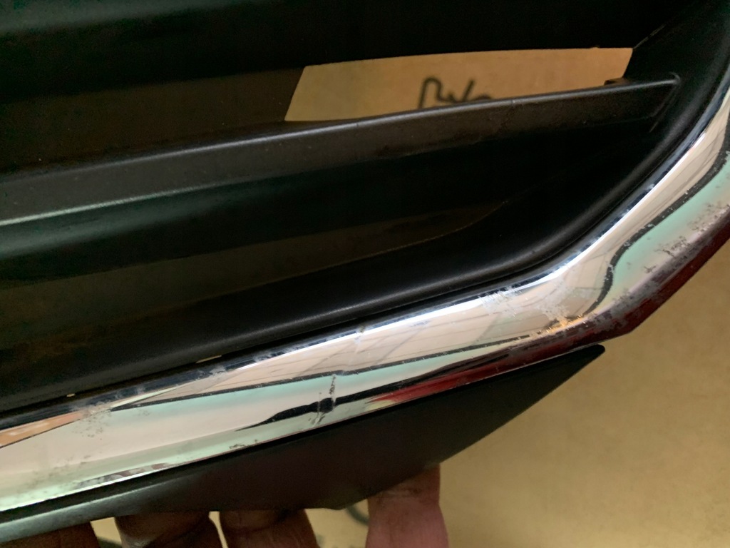 фото №2, Решётка радиатора skoda rapid 5ja853668