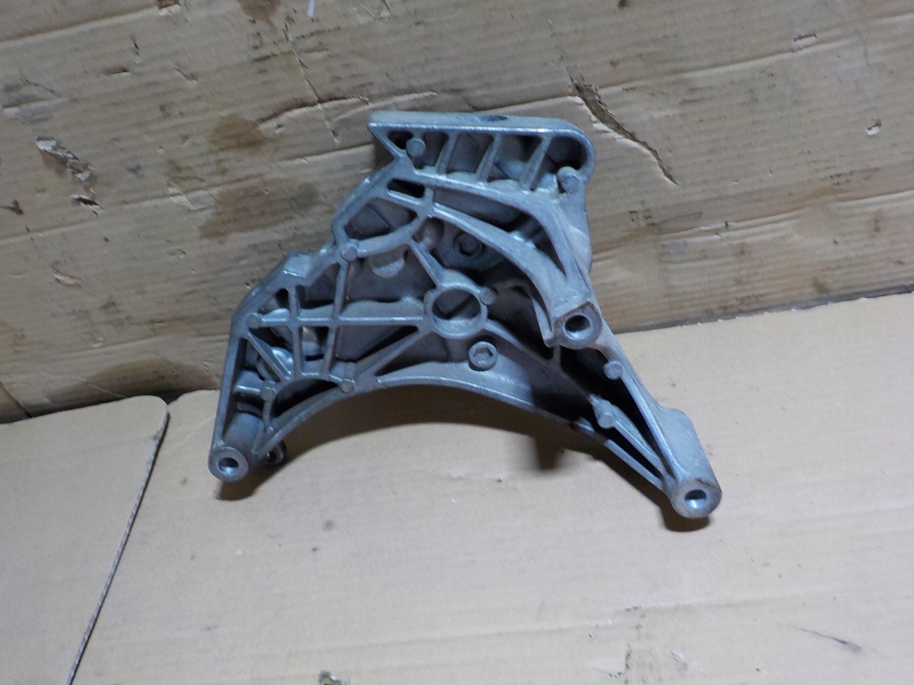 фото №5, Vw tiguan кронштейн двигуна 03l199207 2.0 tdi