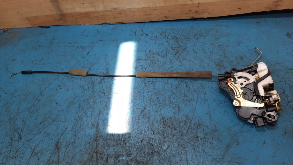 фото №1, Замок двері правий перед mitsubishi outlander i 03-