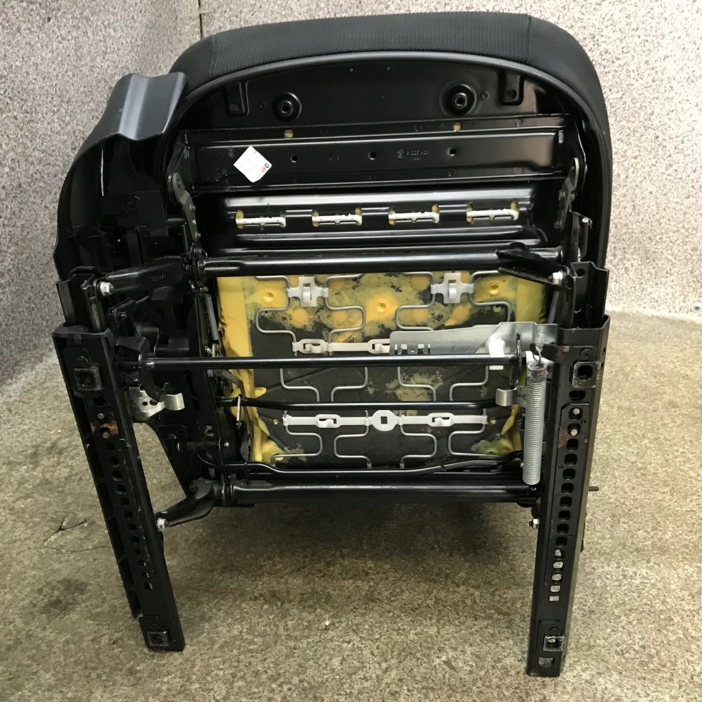 Bmw e83 x3 сидіння правий перед передній пасажира комплект Недорого