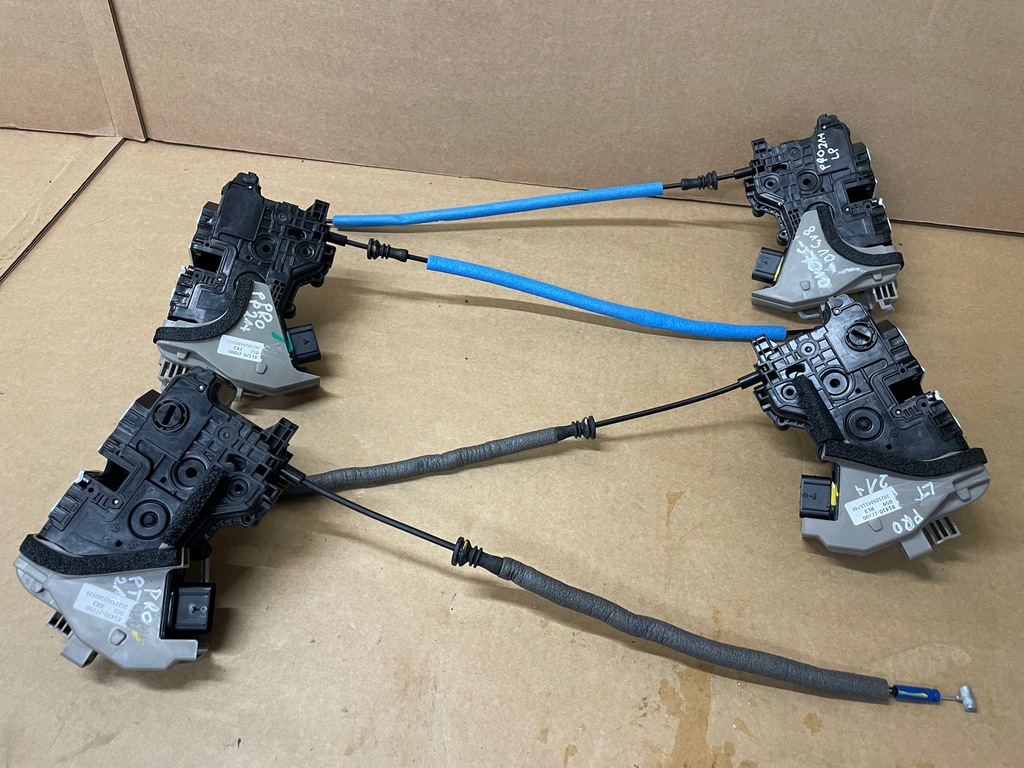 фото №1, Kia proceed iii lift 21+ замок двері лівий правий перед задня