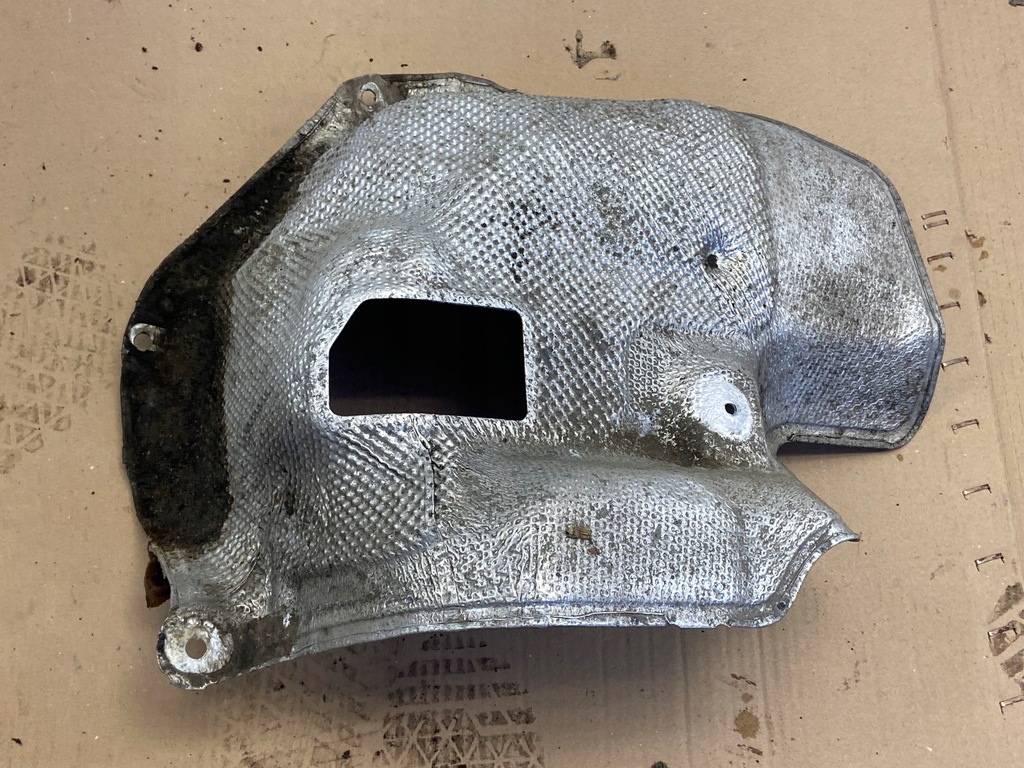 фото №1, M5 f90 защита тепловая глушителя левая 7340824