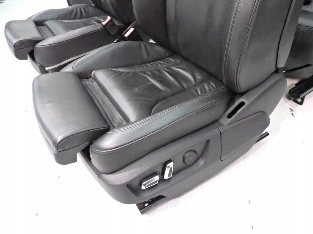 фото №7, Сидіння шкіра s-line 7-osób з підігрівом audi q7 4l