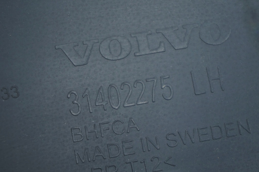 Жабо решётка впуск воздуха volvo s90 v90 31402275 с Разборки