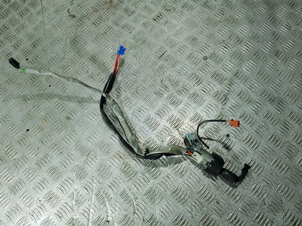 фото №1, Замок зажигания peugeot partner lift