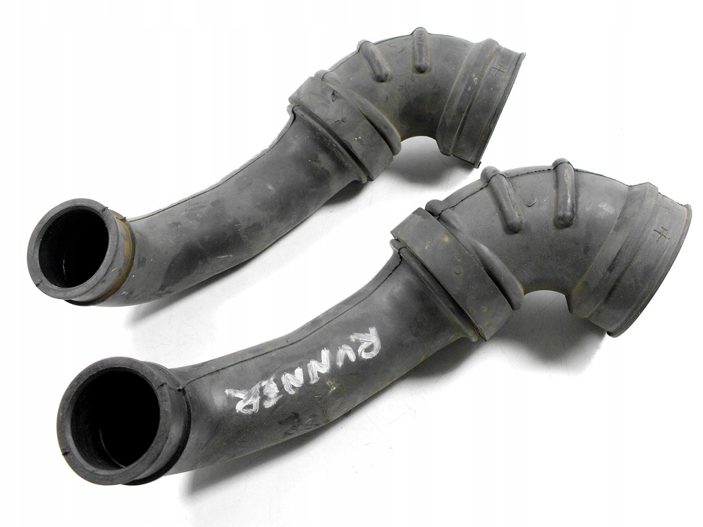 фото №1, Mitsubishi space runner i 2.0 td труба воздуха