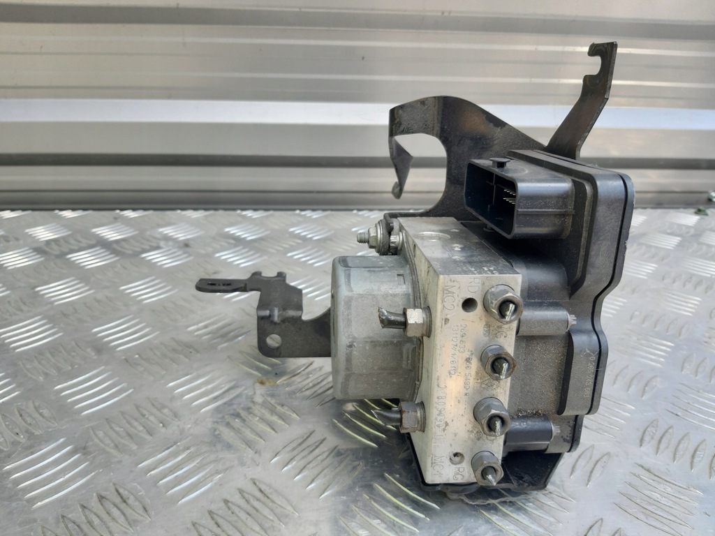 фото №1, Renault clio iv насос abs