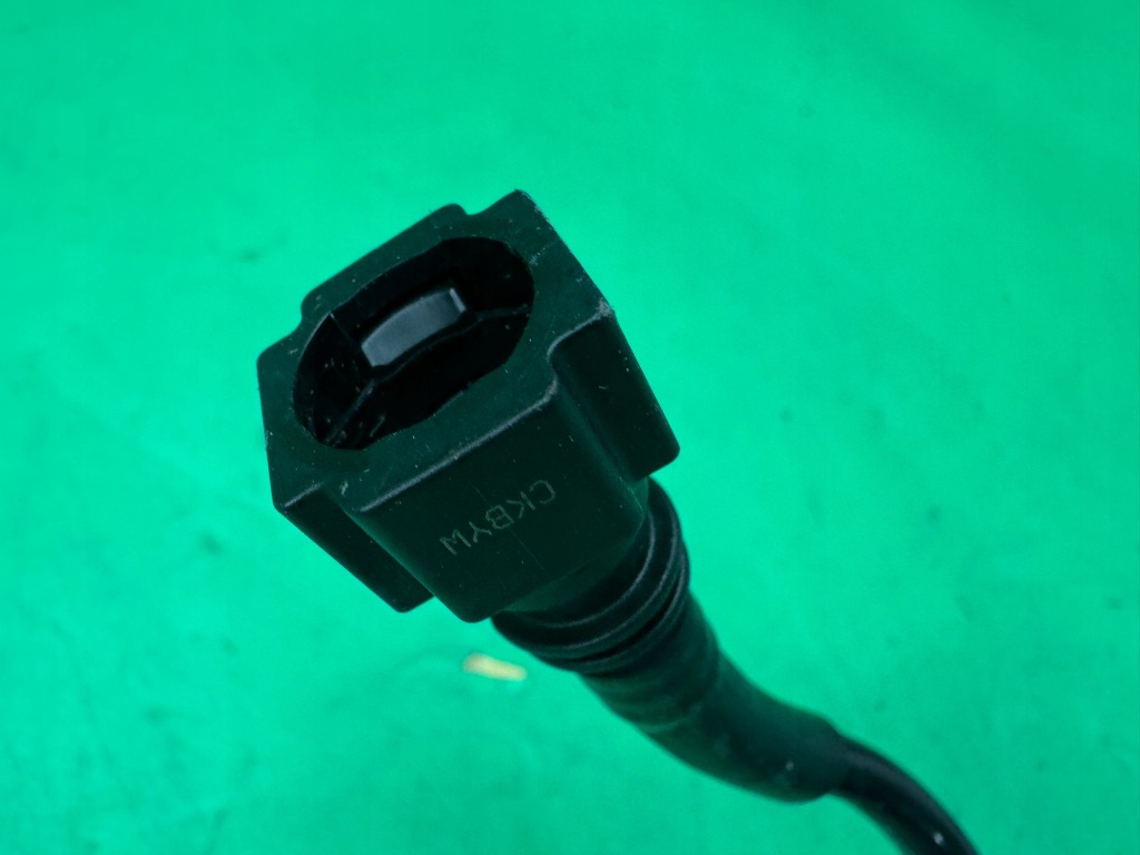 Шланг пального паливний 9671744280 peugeot 301 1.2 vti 12- citroen celysee Зі Шроту