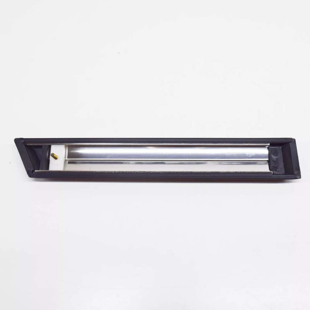 Bmw 6 e24 передний правый крыло молдинг 51131904454 1904454 oem в Украине