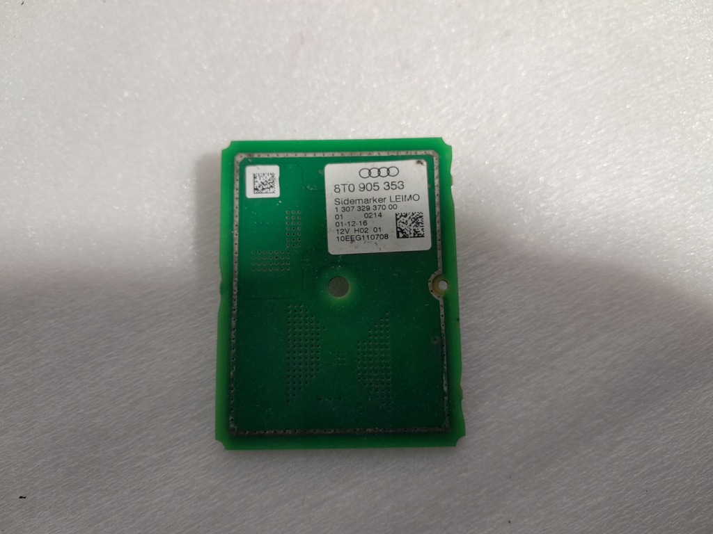 фото №1, Audi a4 b8 модуль пластина фара 8t0905353