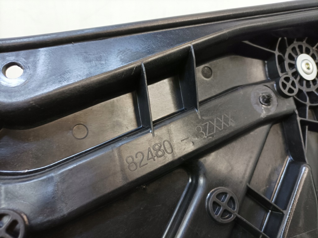 фото №5, Hyundai i40 i lift подъемник стекло перед правый