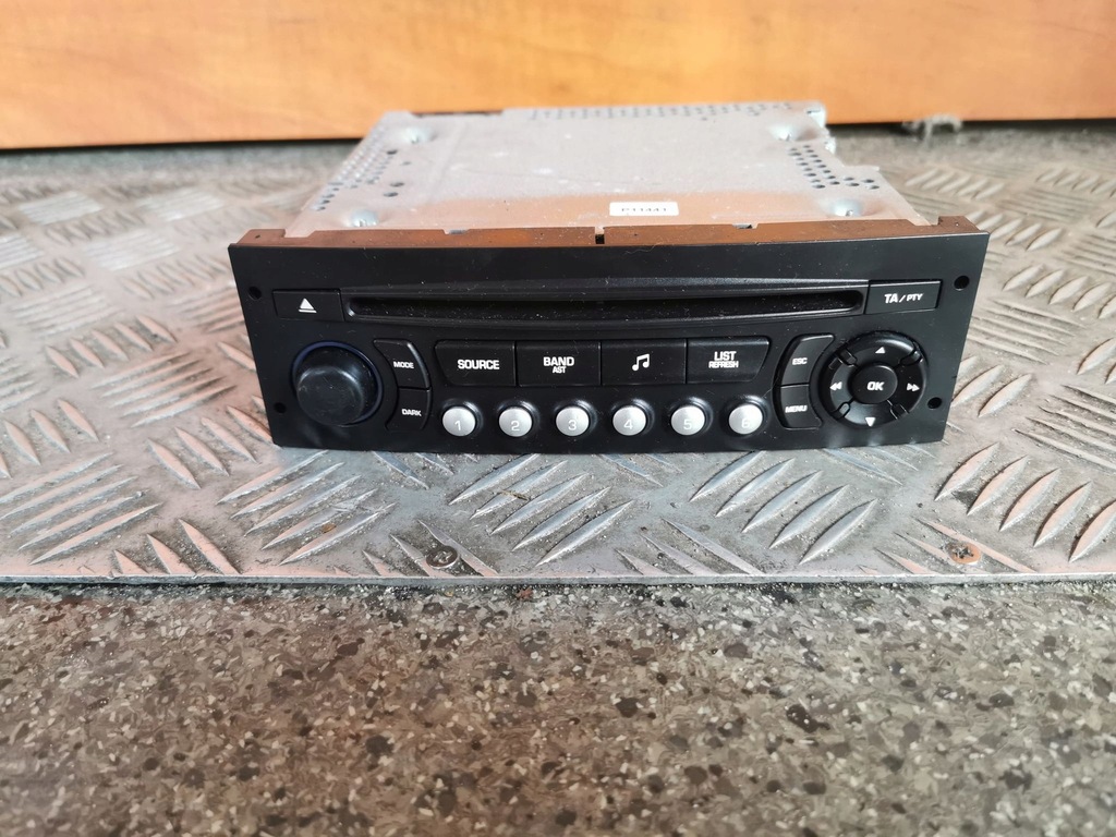 фото №1, Citroen ds3 оригінальний номер радіо 96662669xt