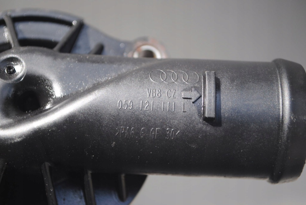 фото №3, Корпус термостата 059121111l audi a6 c6 2.7 tdi