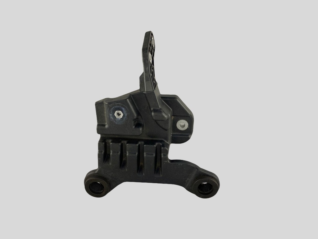 фото №1, Land rover range rover evoque l551 2020 кронштейн / кронштейн