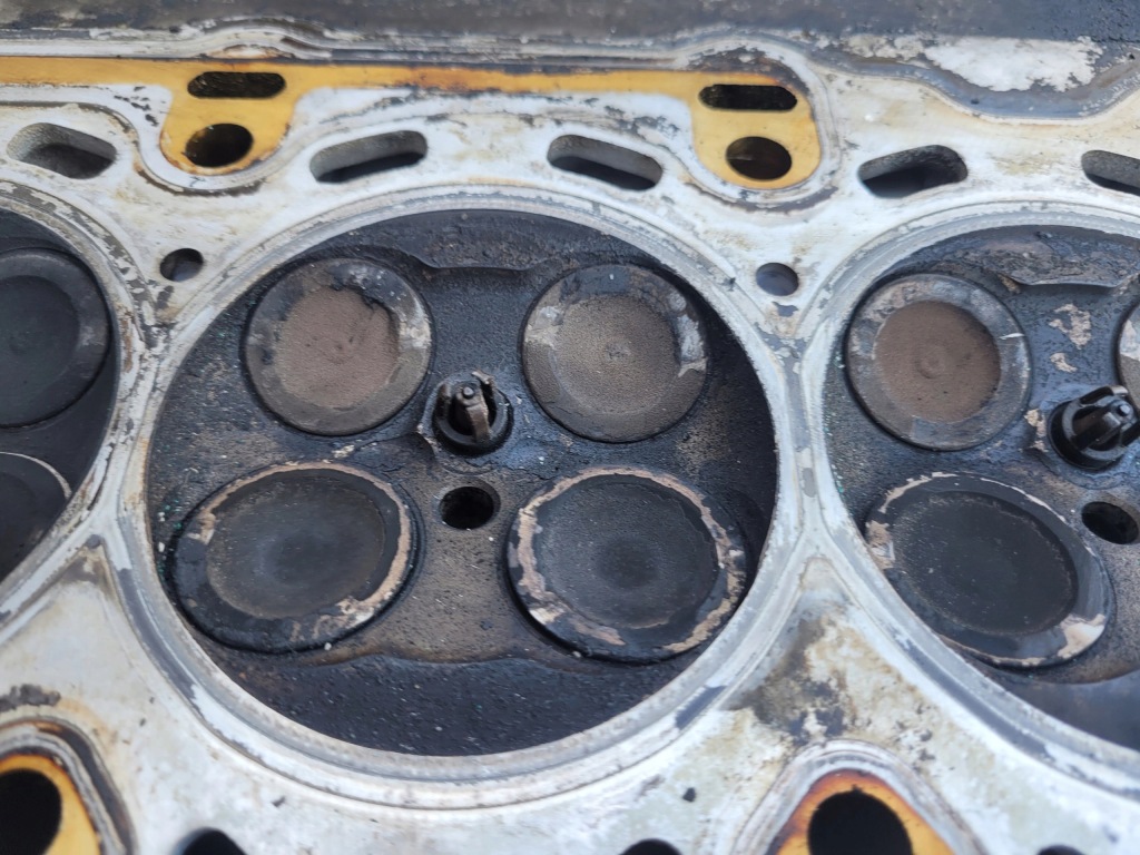 Головка bmw n43b20a 2.0b 7559168 Київ