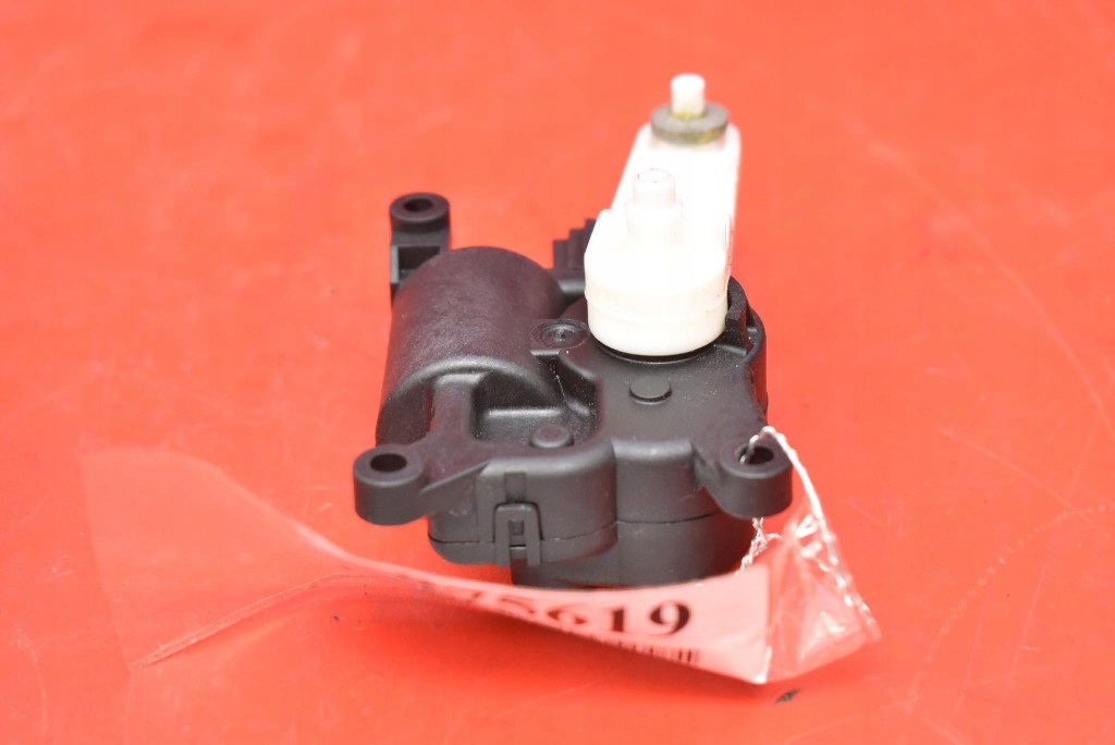 фото №6, Моторчик обігрівача mf116880-8390 jaguar xe x760 2.0 d 180 km 14-19