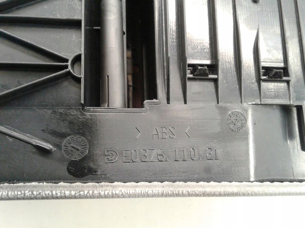 фото №14, Подлокотник кожа кожаный mercedes w203