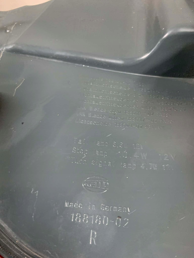 Фара задня права bmw f10 188180-02 f898 оригінальна Зі Шроту