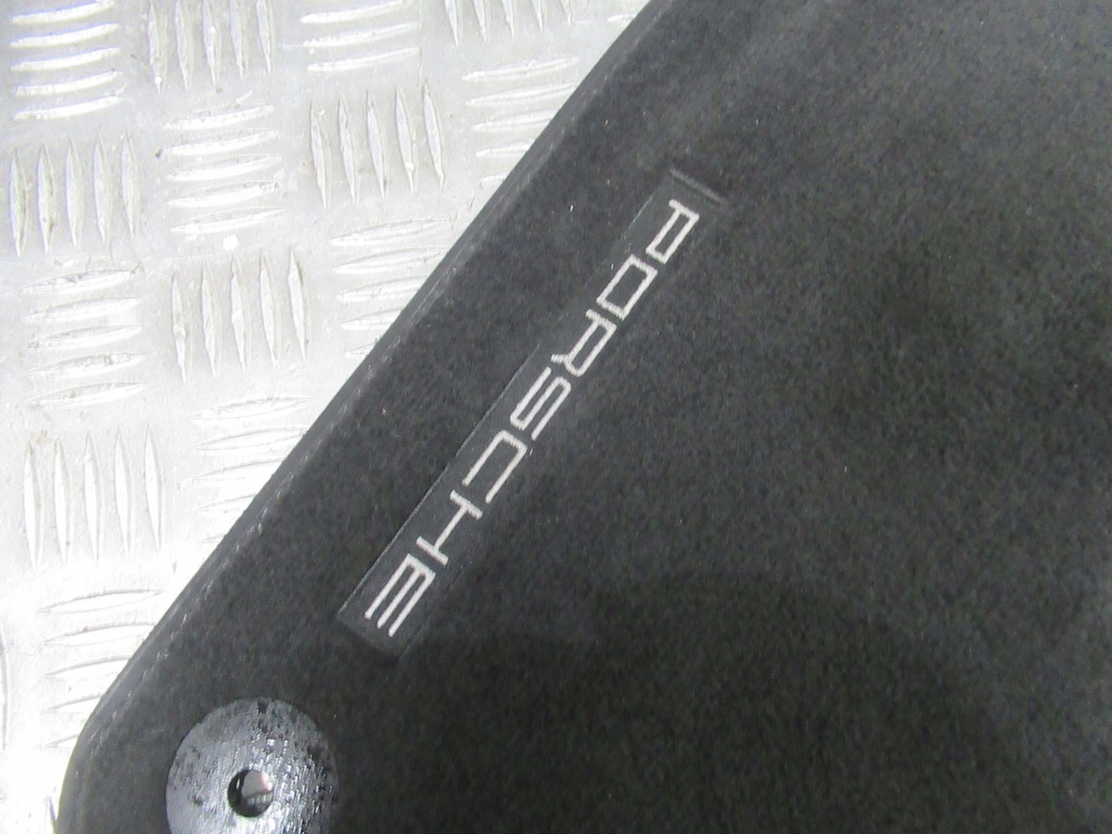 фото №8, Porsche cayenne 9y оригинальные коврики велюровые